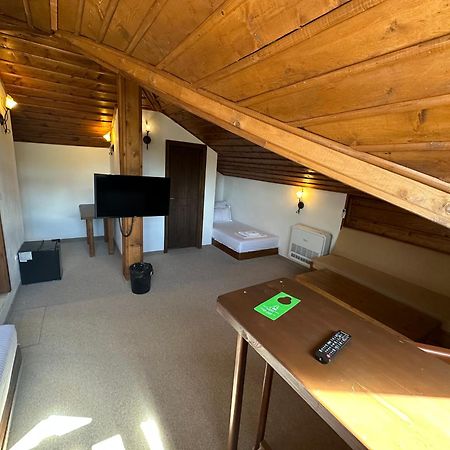 Hotel Лештен Экстерьер фото