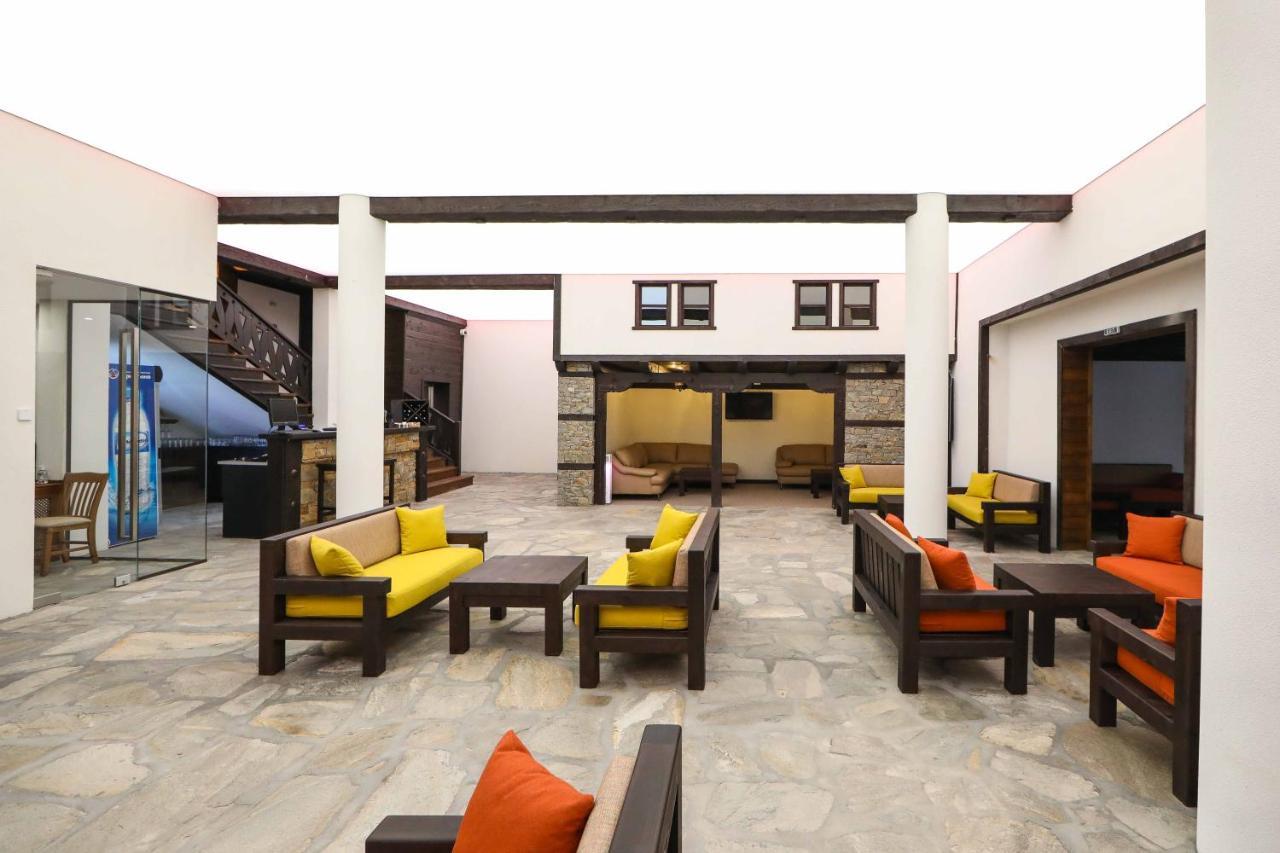 Hotel Лештен Экстерьер фото