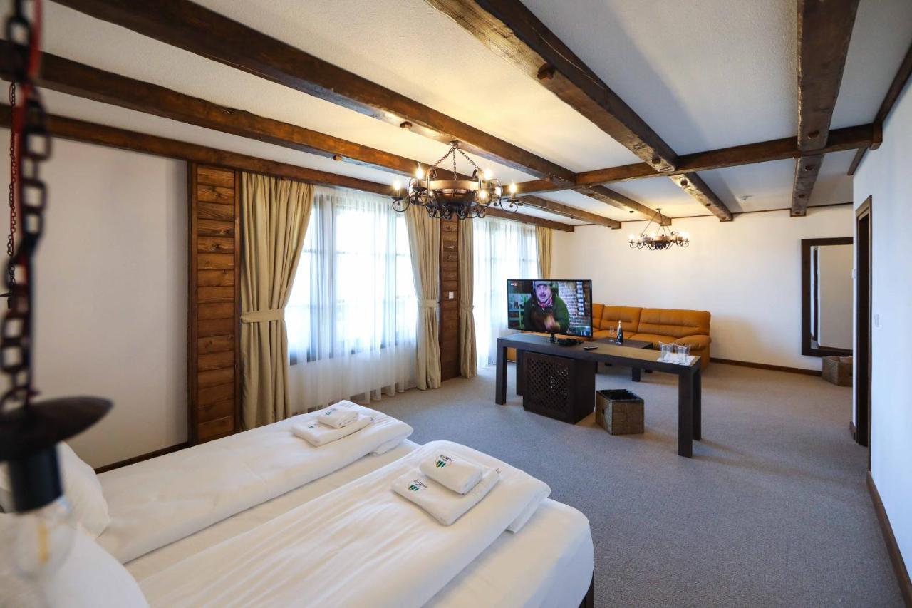 Hotel Лештен Экстерьер фото