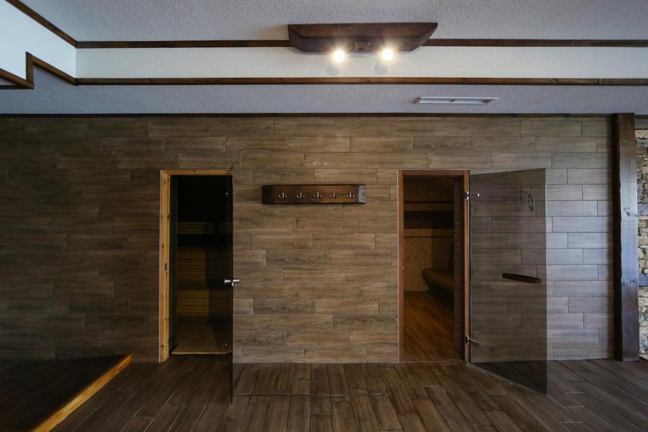 Hotel Лештен Экстерьер фото