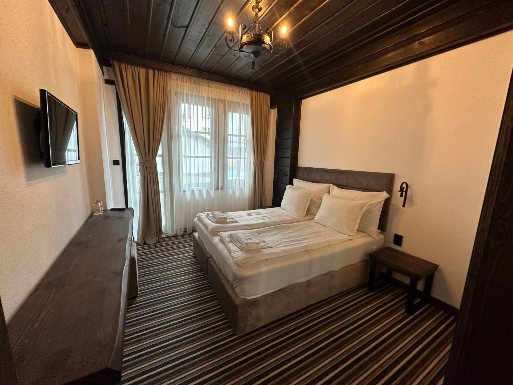 Hotel Лештен Экстерьер фото