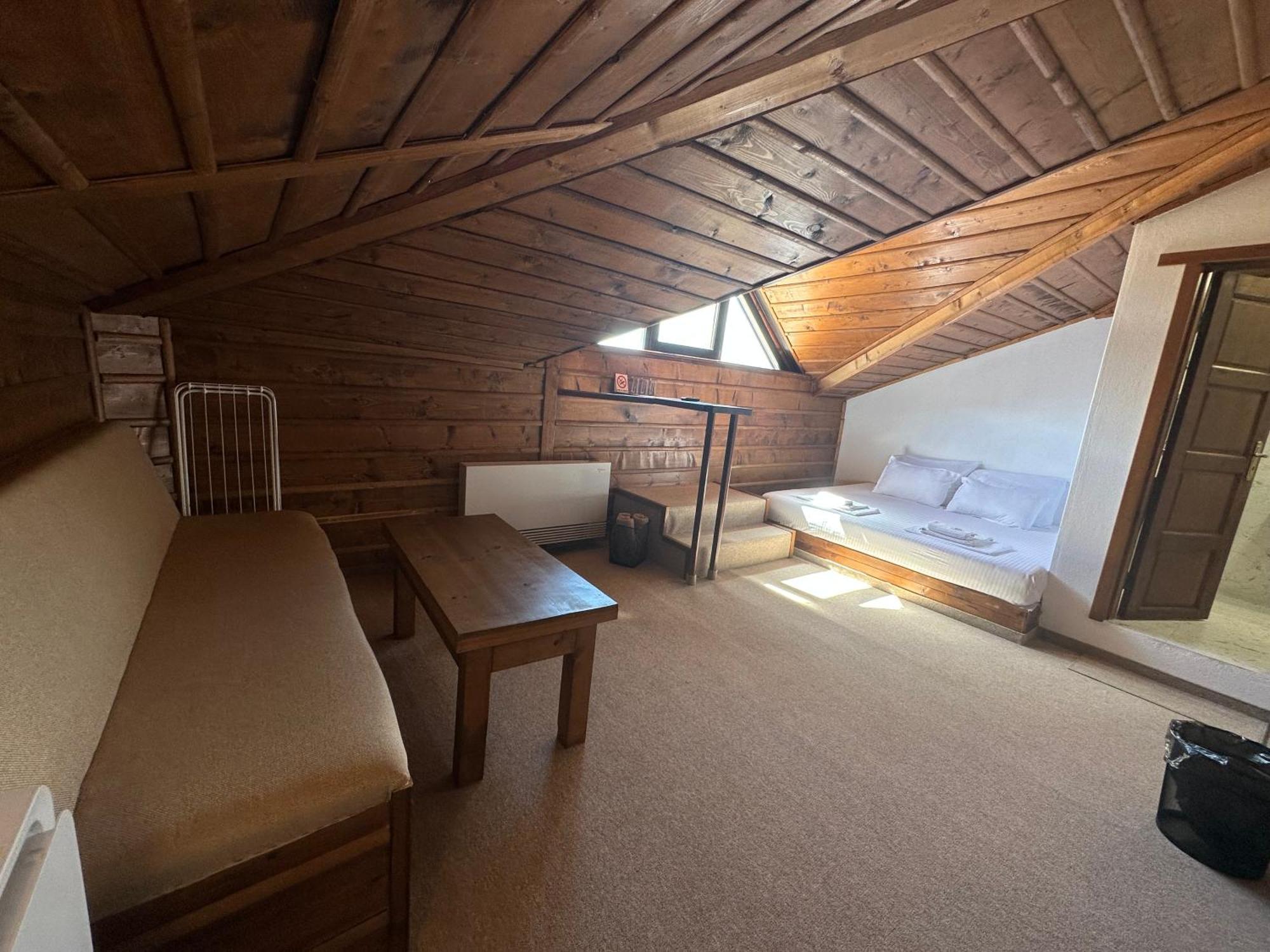 Hotel Лештен Экстерьер фото