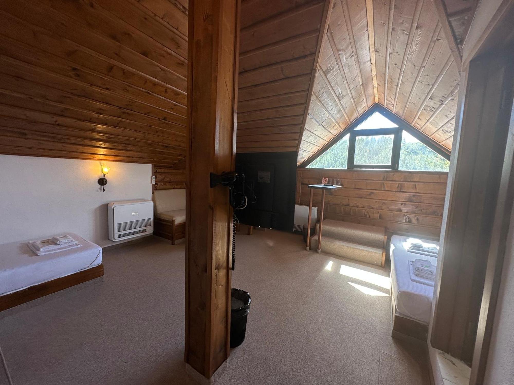 Hotel Лештен Экстерьер фото